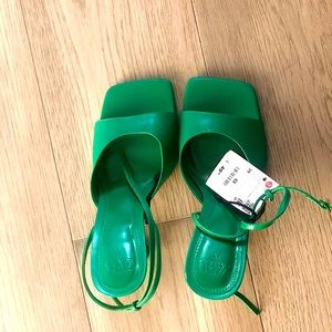 New Green sandal heels by ZARA